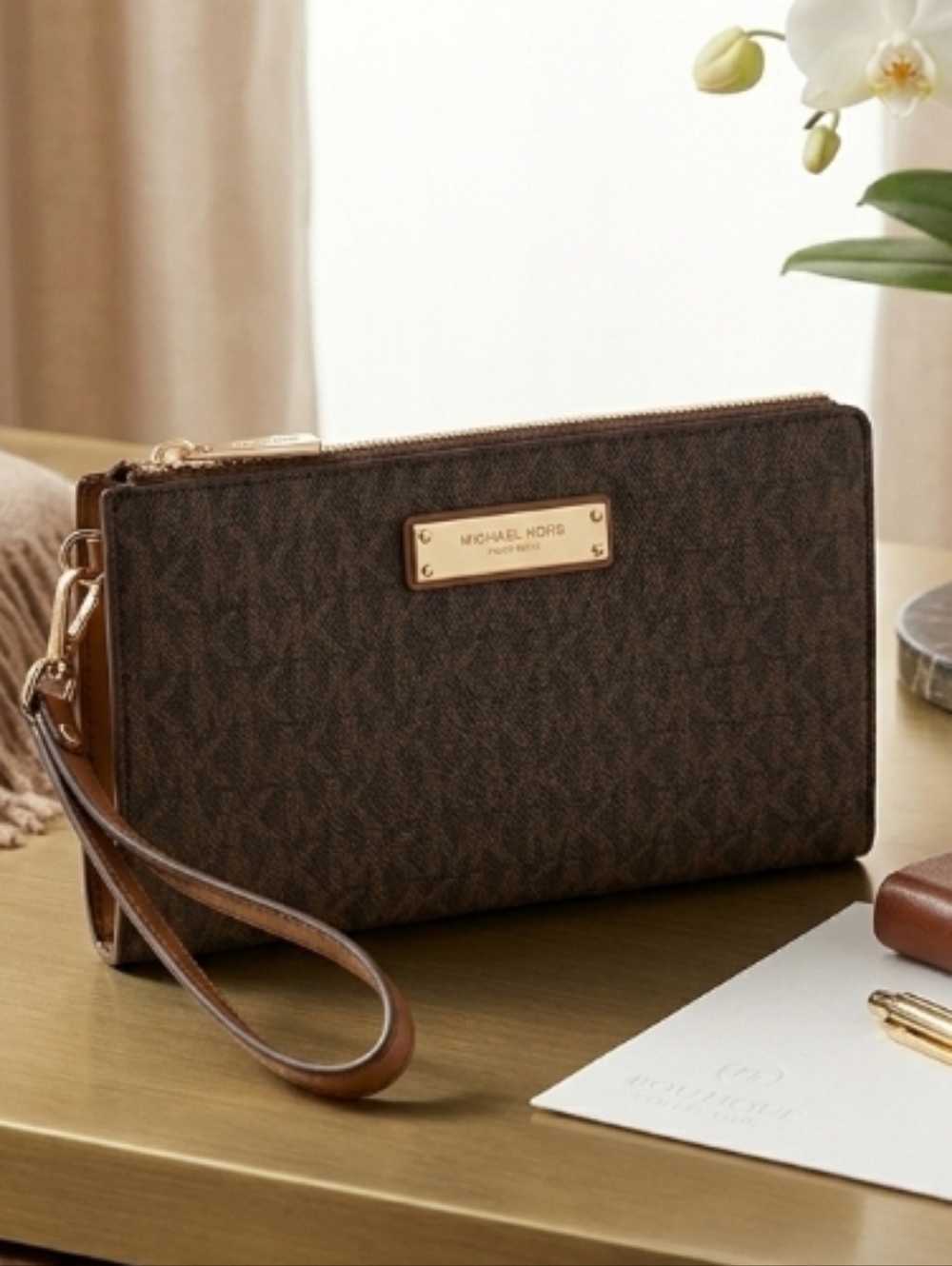 Michael Kors Jet Set Large Smartphone Wristlet Wallet - Signature Monogram Brown